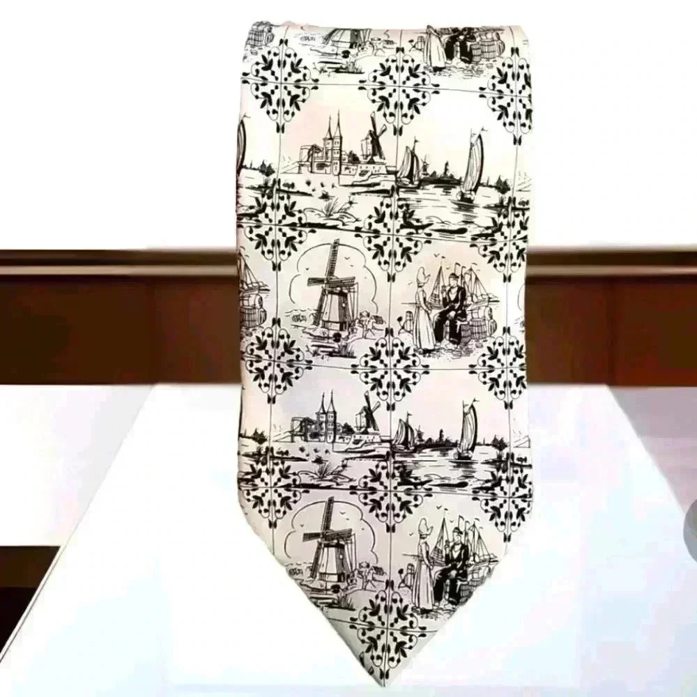 Robin Ruth Finland Grey Black Silk Tie 4T1018